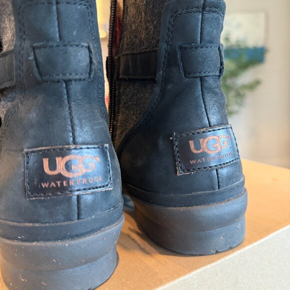UGG Simmons Black Boot Size 7.5 - Picture 5 of 9